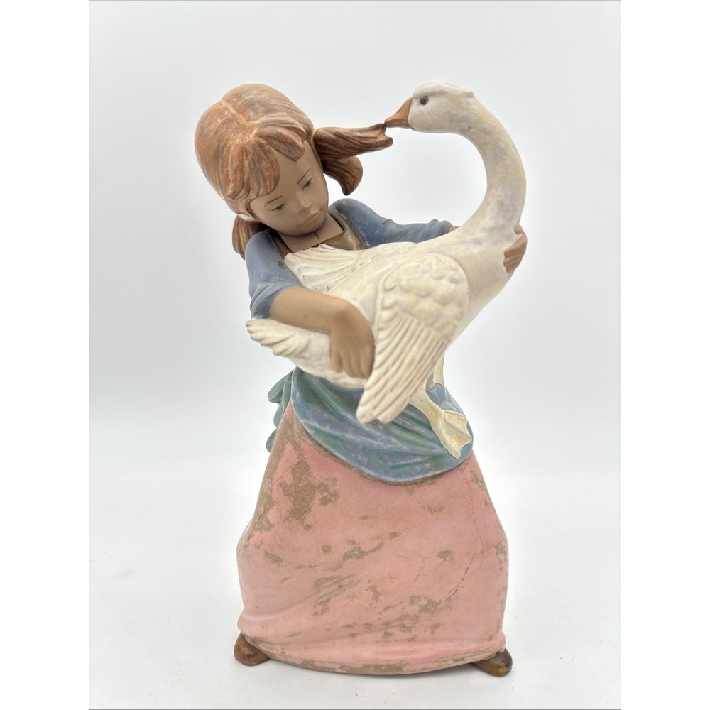 Lladro 1970's‎ Gres DUCK PULLING PIGTAIL GIRL #2095 Matte Finish 9.5" Tall